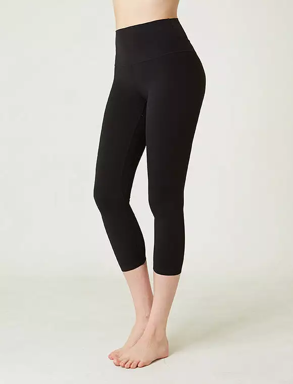 Basic Compass Capri Leggings 21