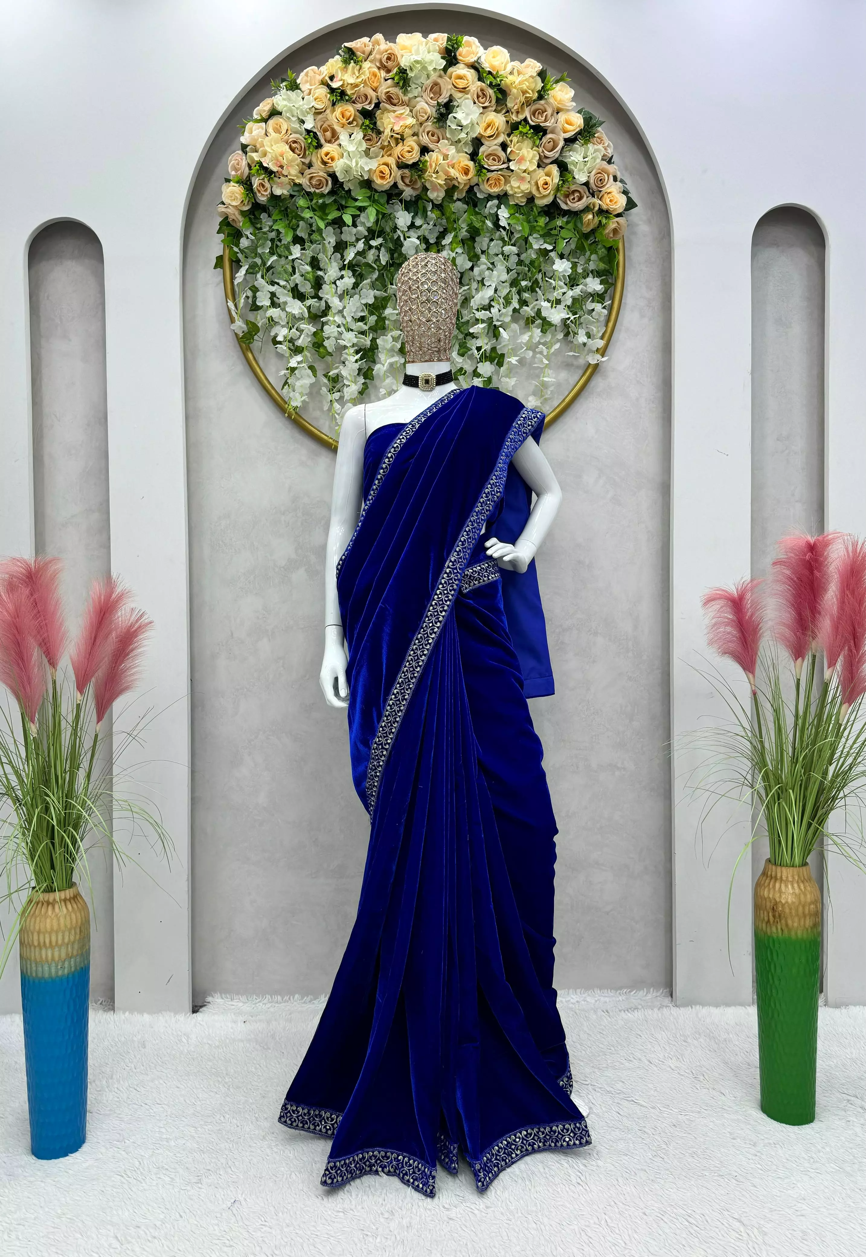 Beautiful Velvet Saree with Blouse  for Women -SSS001VS