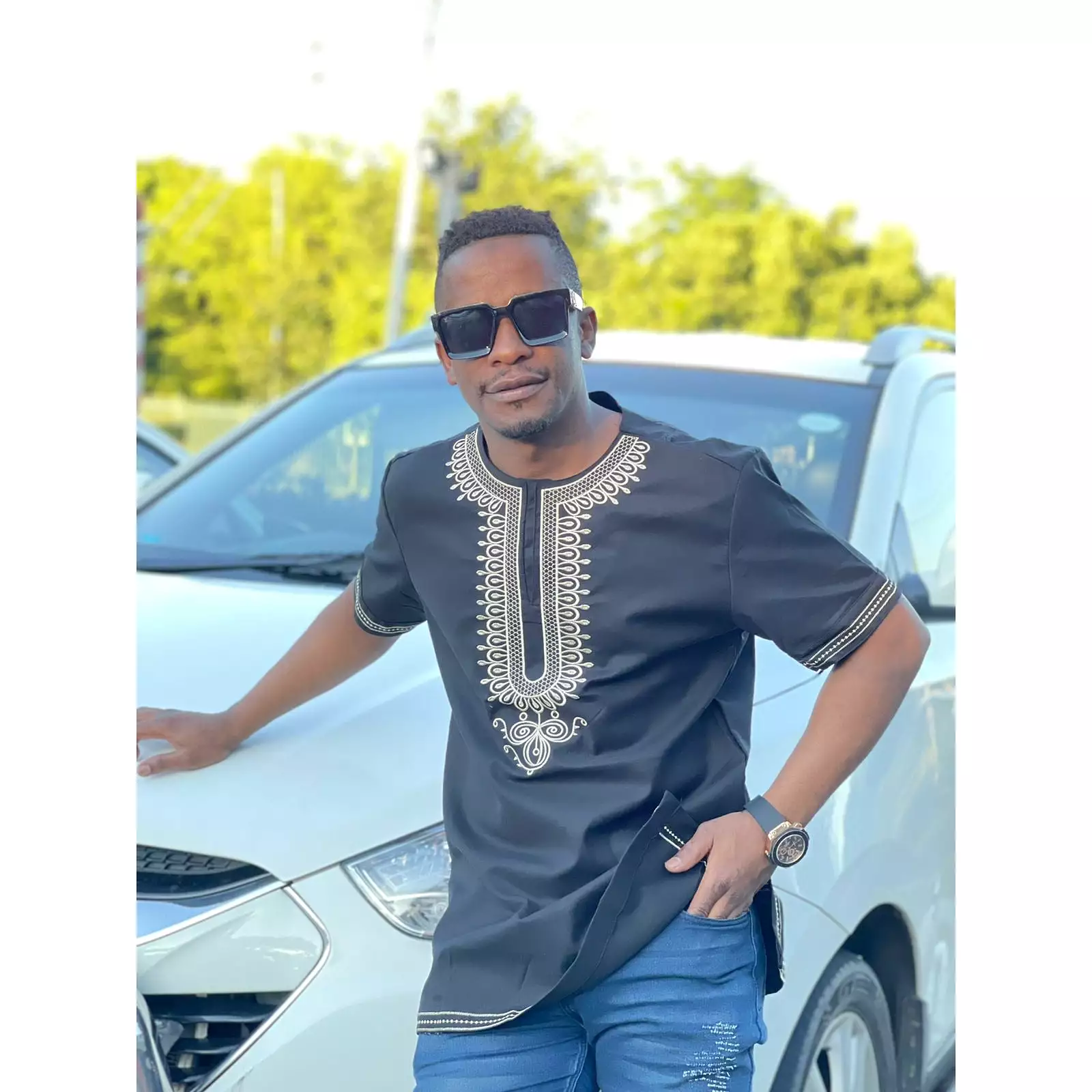 Mens African Vintage Embroidered T-Shirt