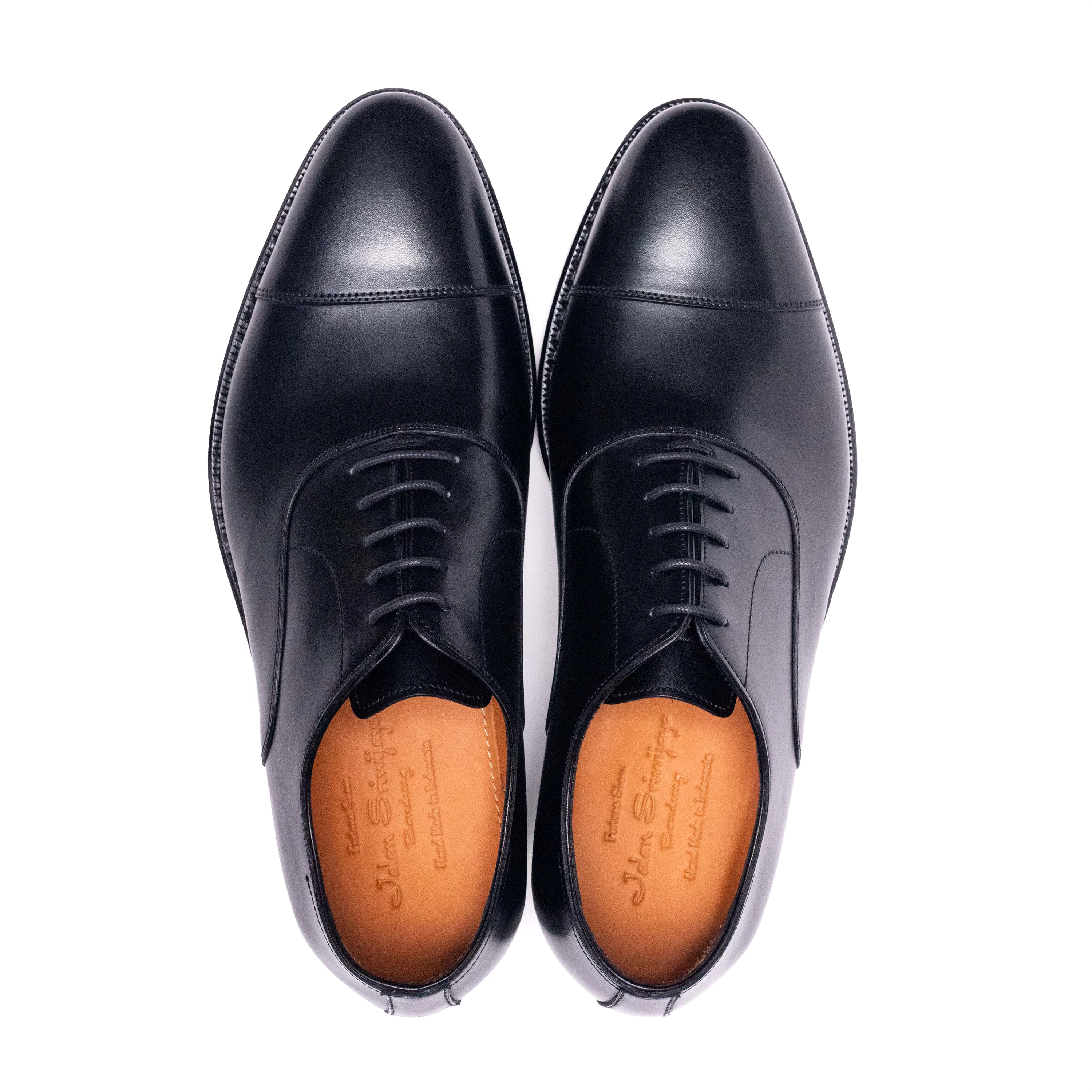 Men's Oxford Cap Toe (Dainite Sole) / Black Calf 98321